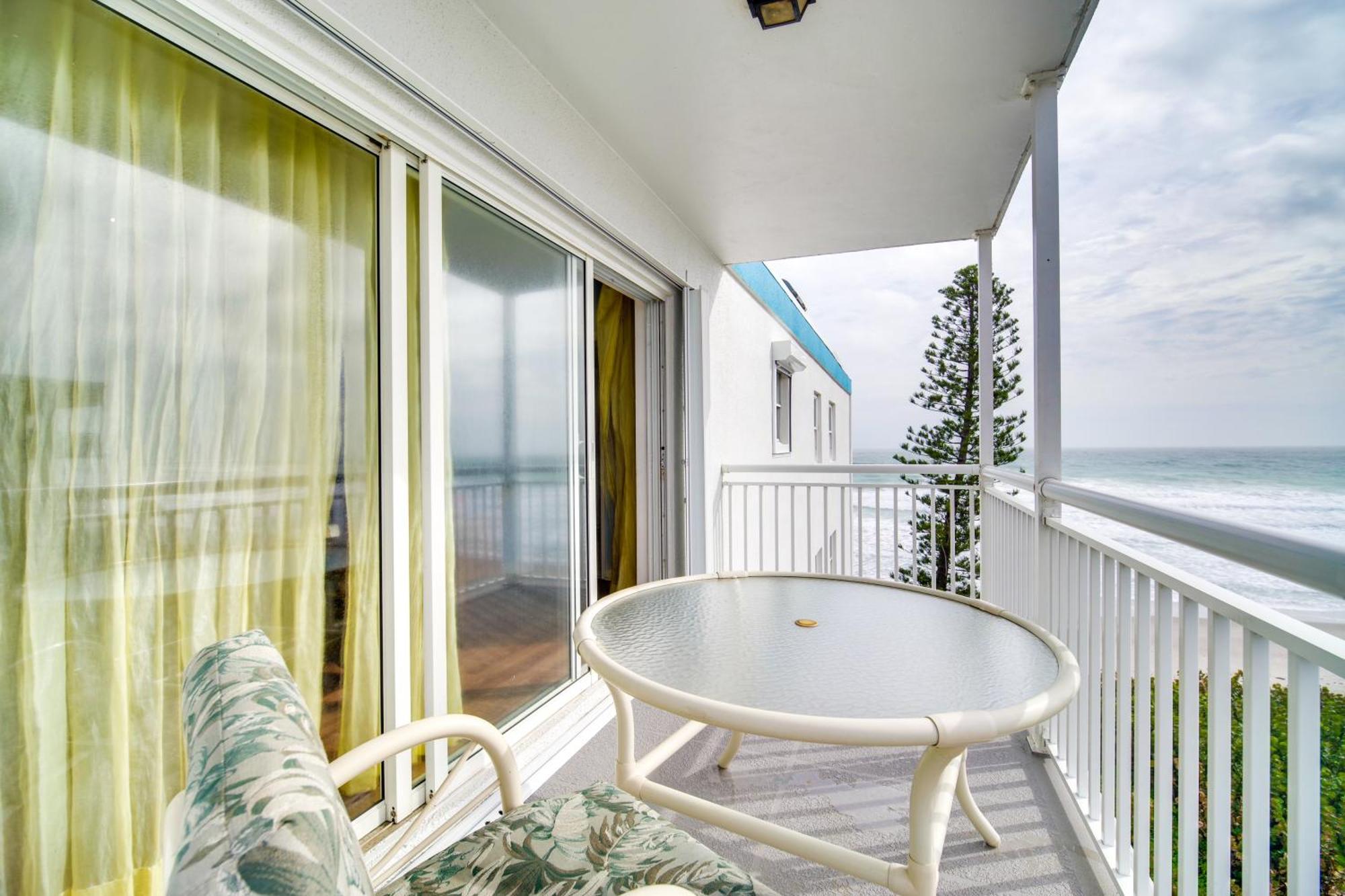 Pet-Friendly Satellite Beach Condo With Balcony! Luaran gambar